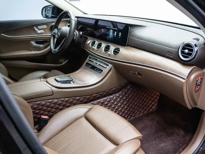 Mercedes-Benz E-Class 2022 Model E 260 L sedan – фото 10