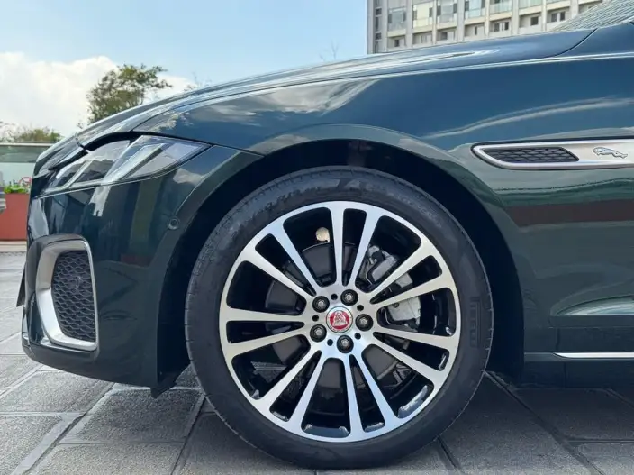 Jaguar XFL 2024 Model 2.0T P250 2WD Exclusive Deluxe Edition – фото 7