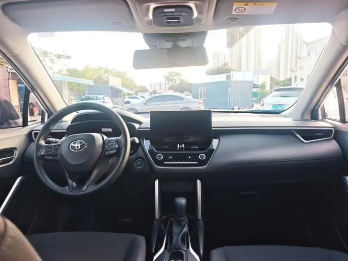Toyota Corolla Cross 2024 Model 2.0L Intelligent Hybrid Ultimate Edition – фото 6