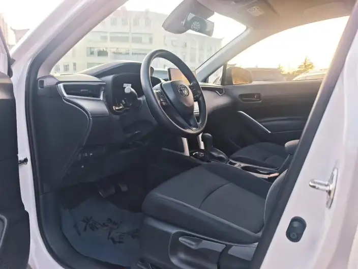 Toyota Corolla Cross 2024 Model 2.0L Intelligent Hybrid Ultimate Edition – фото 8