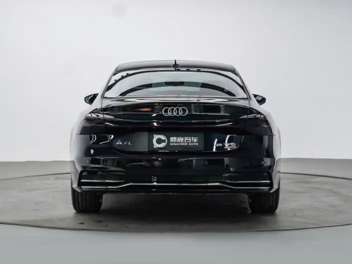 Audi A7 L 2024 Model 45 TFSI Luxury Model – фото 6
