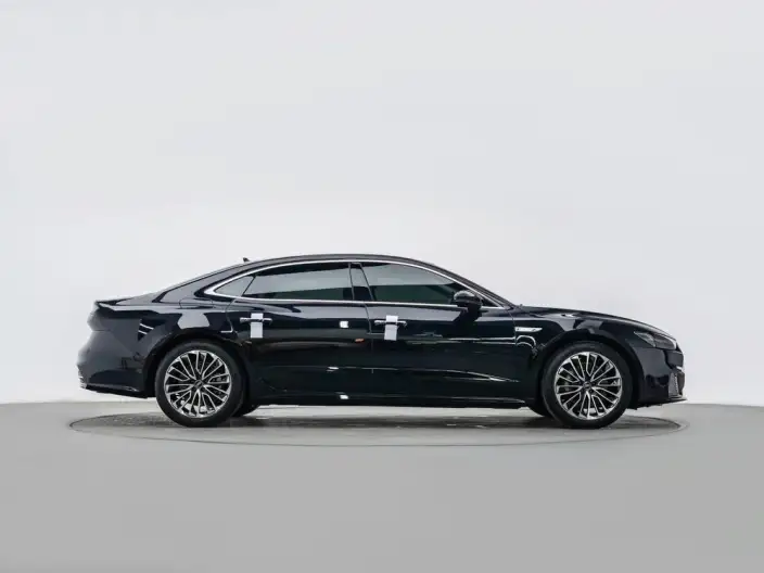 Audi A7 L 2024 Model 45 TFSI Luxury Model – фото 7