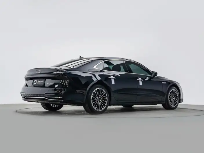 Audi A7 L 2024 Model 45 TFSI Luxury Model – фото 8