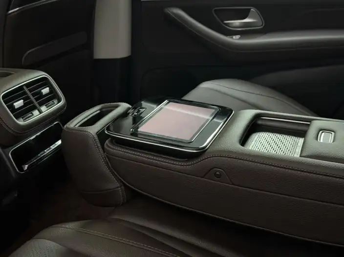 Mercedes-Benz GLS 2023 Model GLS 450 4MATIC Fashion Model – фото 10