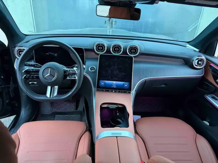 Mercedes-Benz GLC 2025 Model GLC 260 L 4MATIC Luxury Model 5 seat – фото 10