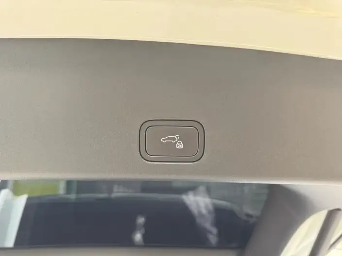 Li Auto i6 2025 Model 2WD Standard Edition – фото 9