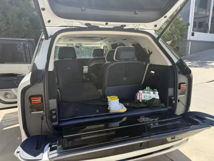 ZEEKR 9X 2026 Model Ultra Edition 55kWh VI seat – фото 9