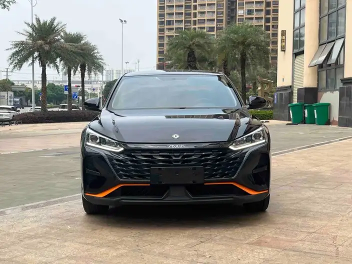 Yixuan 2023 Model Facelift 1.5L Automatic Chasing the Wind version