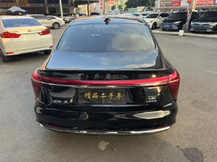 Hongqi H5 2024 Model 2.0T Automatic Smart Flag Enjoy Edition – фото 5