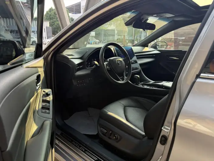 Toyota Avalon 2023 Model 2.5L Automatic Deluxe Edition – фото 8