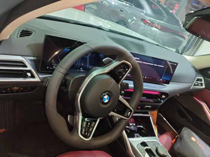 BMW 3 Series 2025 Model 330Li M Sports Night Set – фото 7