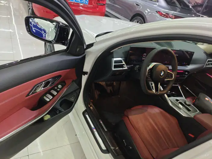 BMW 3 Series 2025 Model 330Li M Sports Night Set – фото 9