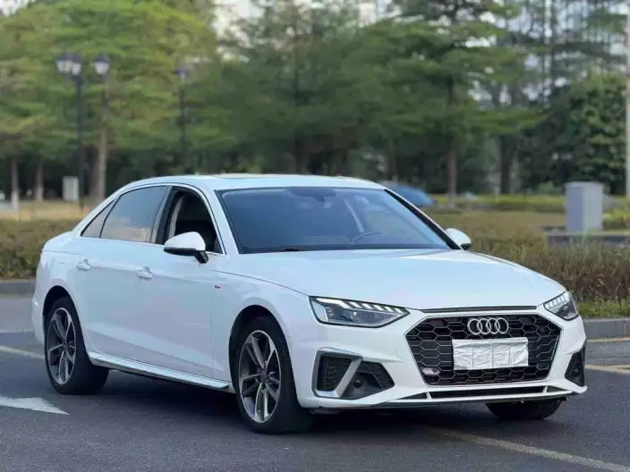 Audi A4 L 2022 Model 40 TFSI Fashion Dynamic Model – фото 3