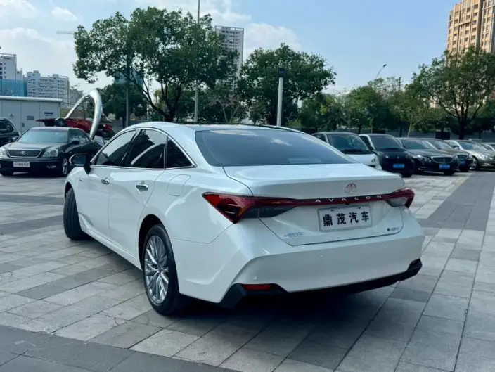 Toyota Avalon 2024 Model Intelligent Hybrid 2.0L E-CVT Deluxe Edition – фото 5