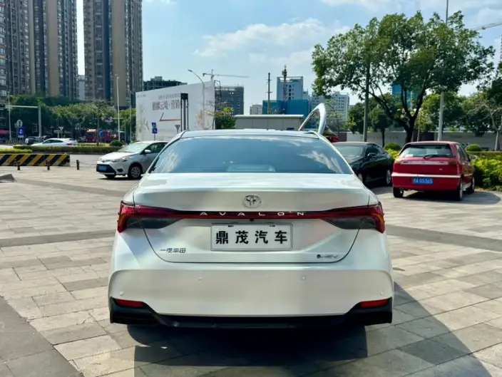 Toyota Avalon 2024 Model Intelligent Hybrid 2.0L E-CVT Deluxe Edition – фото 6