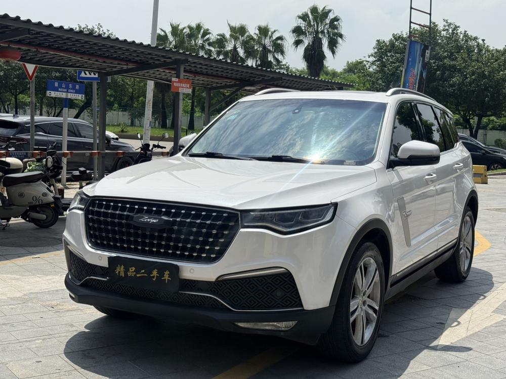 Zotye T800 Модель 2018 года 2.0T автоматическое Noble Smart Connect тип 7 seat