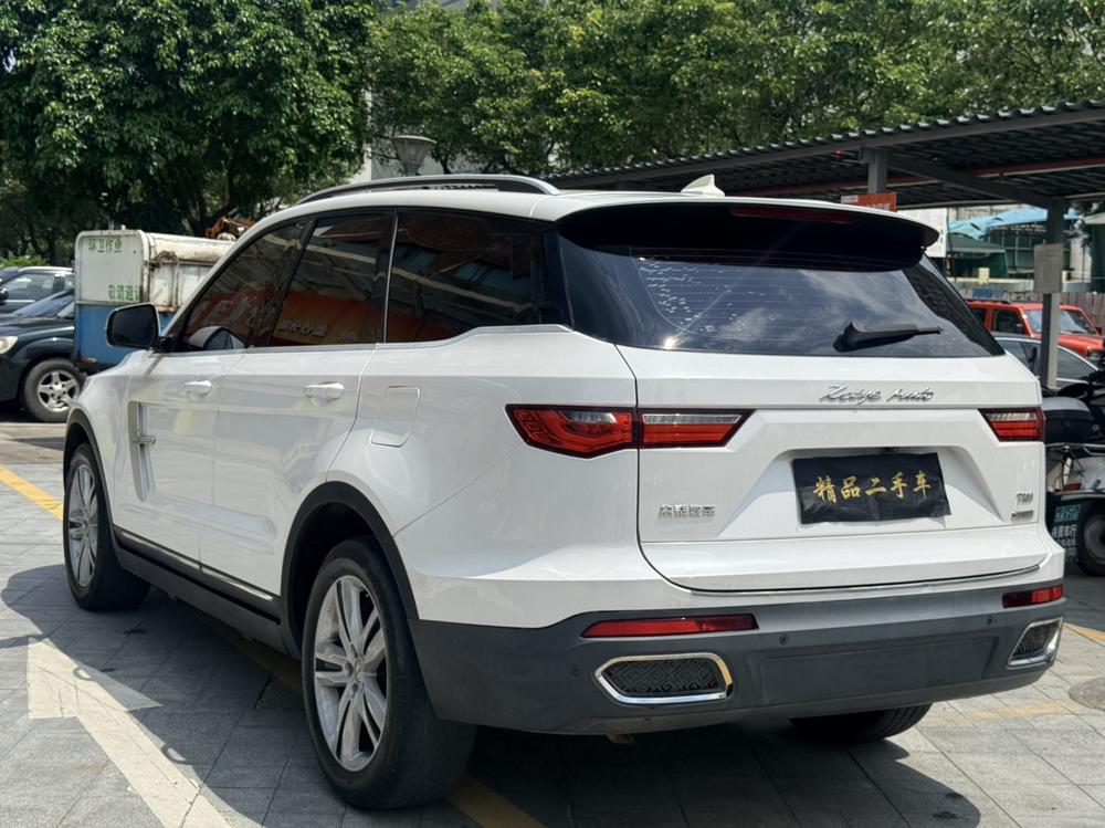Zotye T800 Модель 2018 года 2.0T автоматическое Noble Smart Connect тип 7 seat