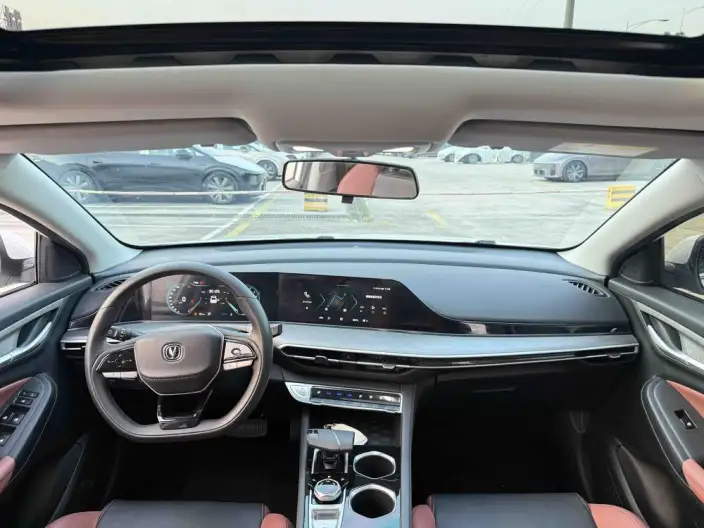 Changan Eado 2023 Model PLUS Changxiang Edition Blue whale NE 1.4T GDI DCT Noble Model – фото 10