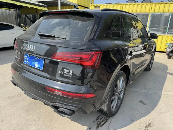 Audi Q5L 2023 Model 40T Luxury Dynamic Model – фото 4