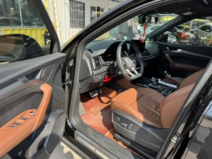 Audi Q5L 2023 Model 40T Luxury Dynamic Model – фото 7
