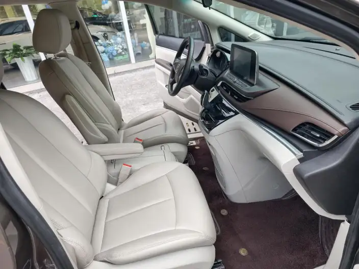 Buick GL8 2023 Model Business class 2.0T Comfort Model