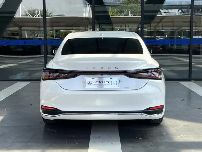 Lexus ES 2025 Model 200 Premium – фото 6