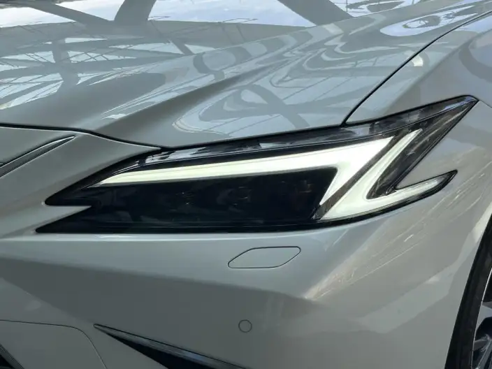 Lexus ES 2025 Model 200 Premium – фото 8