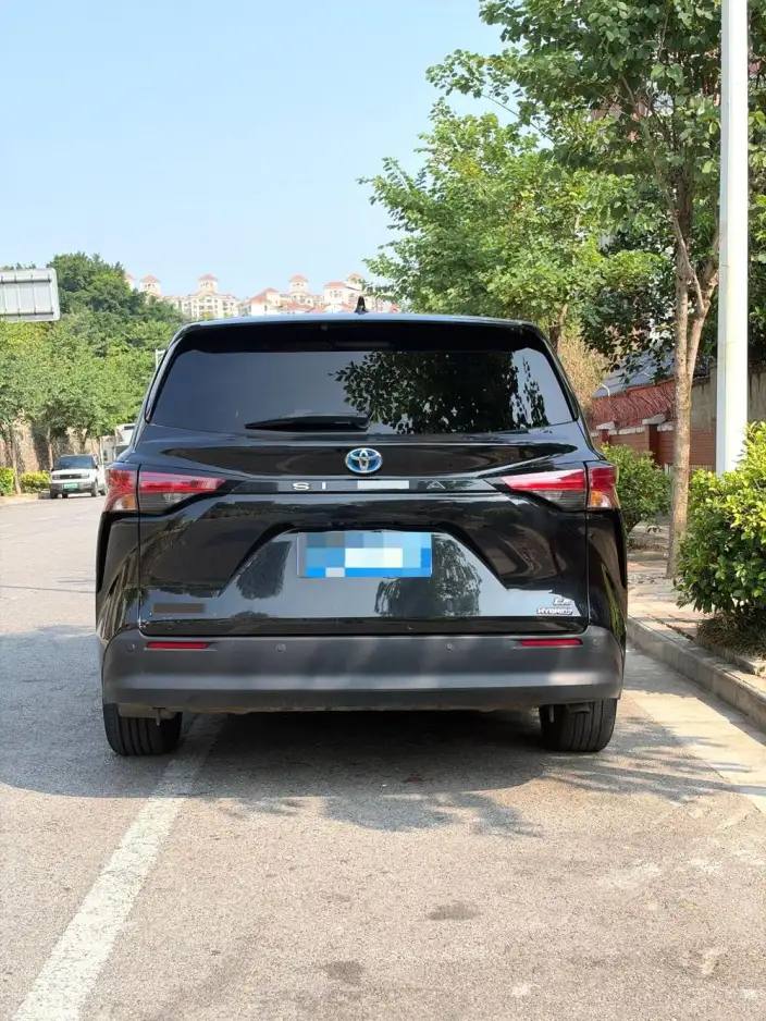 Toyota Sienna 2021 Model 2.5L Hybrid Comfort Edition – фото 5