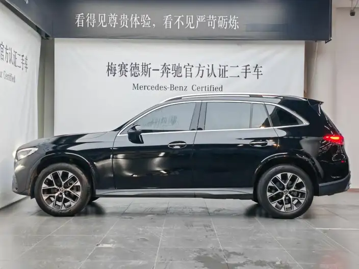Mercedes-Benz GLC 2024 Model Facelift GLC 260 L 4MATIC Luxury Model 5 seat – фото 3