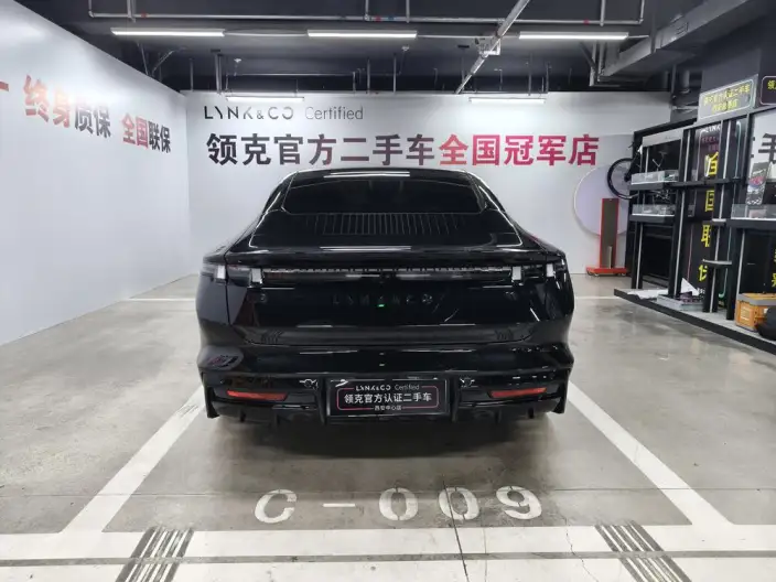 Lynk & Co 10 EM-P 2025 Model 240 4WD Ultra H5 – фото 6