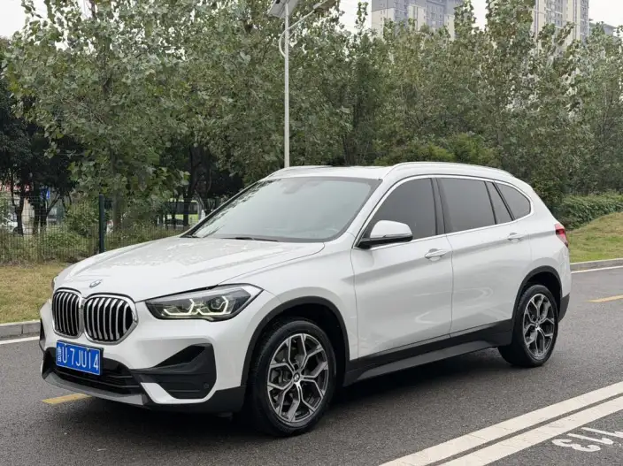 BMW X1 2022 Model sDrive25Li Leading Model – фото 1