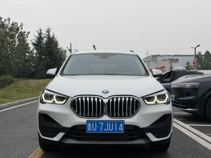 BMW X1 2022 Model sDrive25Li Leading Model – фото 2
