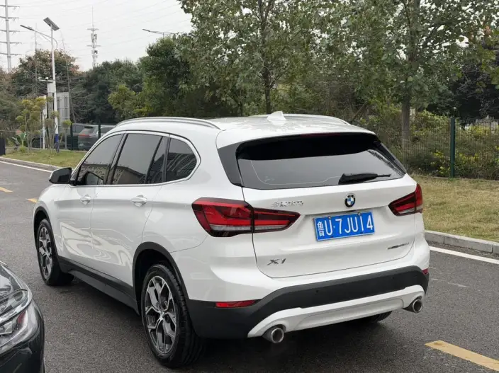 BMW X1 2022 Model sDrive25Li Leading Model – фото 4