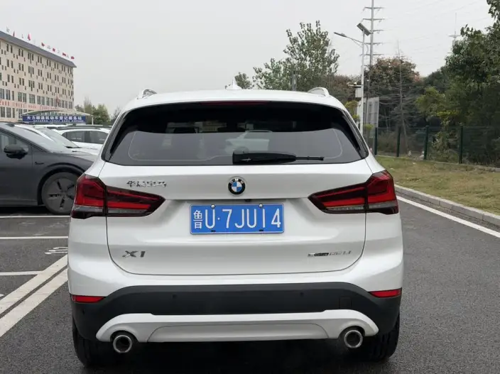 BMW X1 2022 Model sDrive25Li Leading Model – фото 5