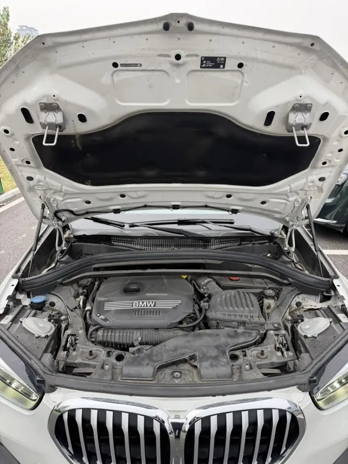 BMW X1 2022 Model sDrive25Li Leading Model – фото 7
