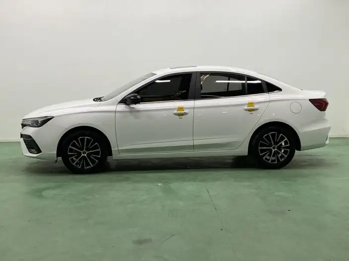Roewe i5 2021 Model Facelift 1.5L CVT Diamond Edition