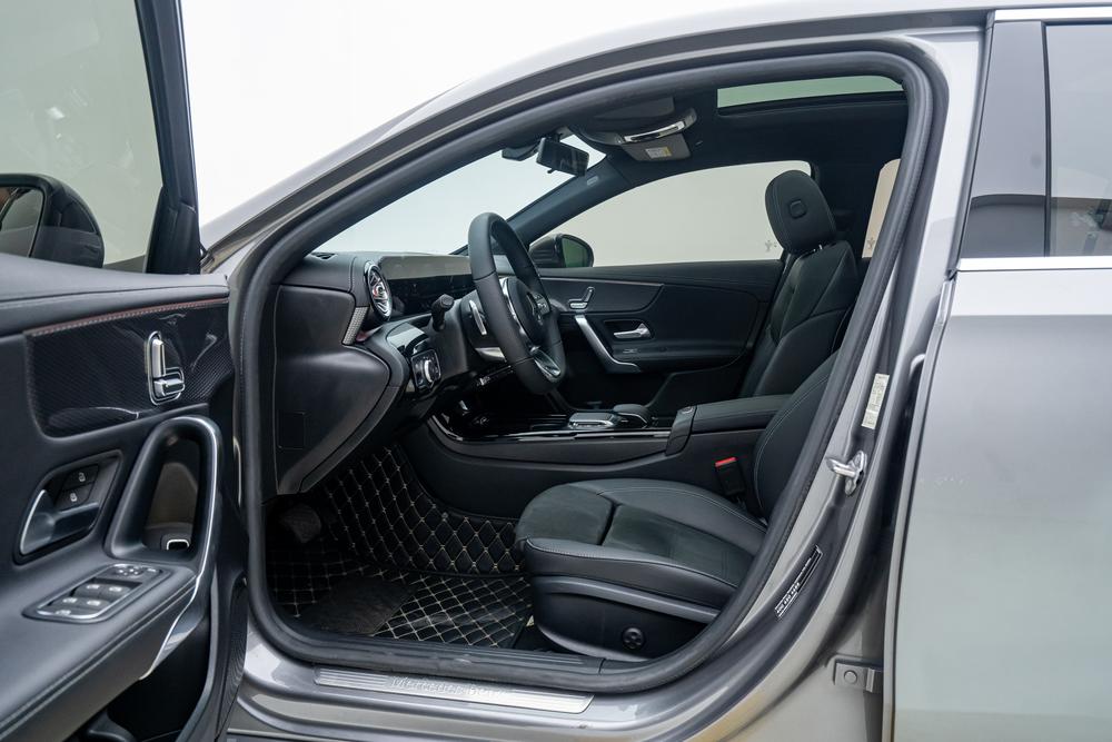 Mercedes-Benz A-class 2020 рестайлинговый A 200 L – фото 17