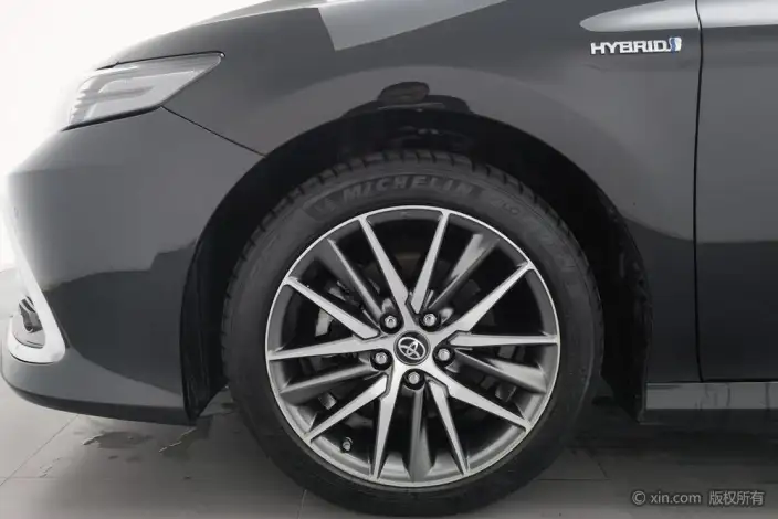 Toyota Camry 2021 Model Hybrid 2.5HG Deluxe Edition – фото 9