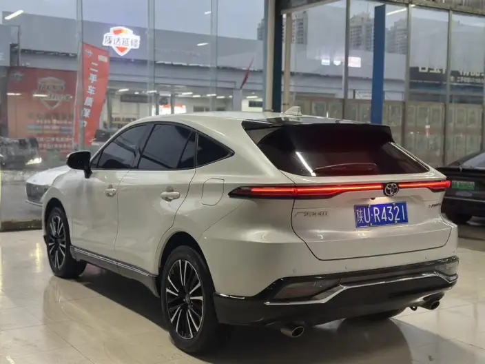 Venza 2022 Model 2.0L CVT 2WD Premium Edition