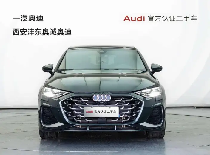 Audi A3 2025 Model Sportback 35 TFSI Continental Flying Spur Exclusive Model