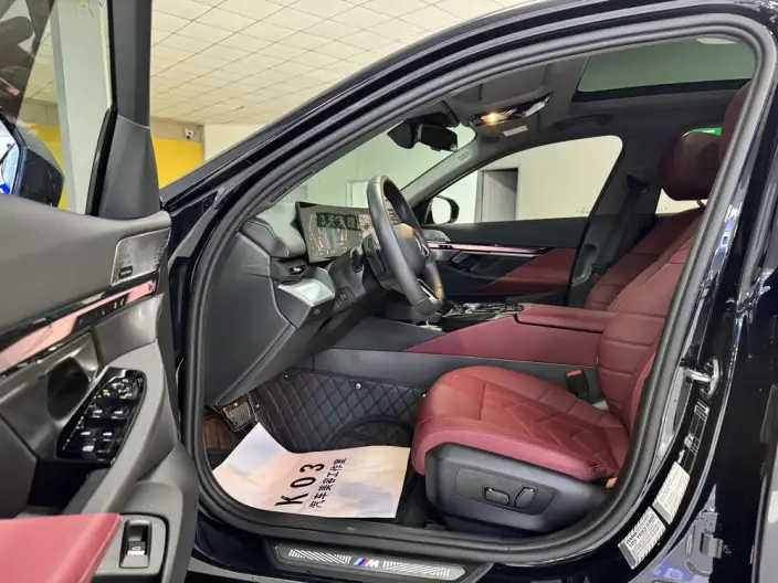 BMW 5 Series 2025 Model Facelift 530Li Leading Model Luxury Set – фото 8
