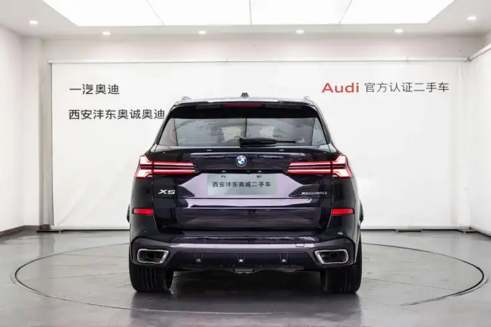 BMW X5 2026 Model xDrive30Li Exclusive Model M Sports Night Set – фото 3