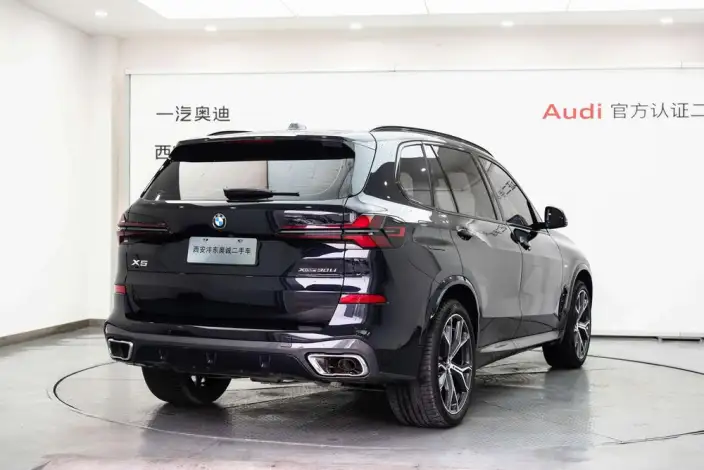 BMW X5 2026 Model xDrive30Li Exclusive Model M Sports Night Set – фото 4