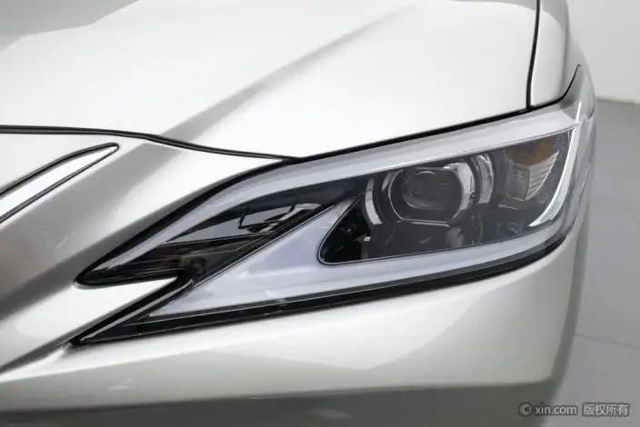 Lexus ES 2024 Model 200 Premium – фото 7