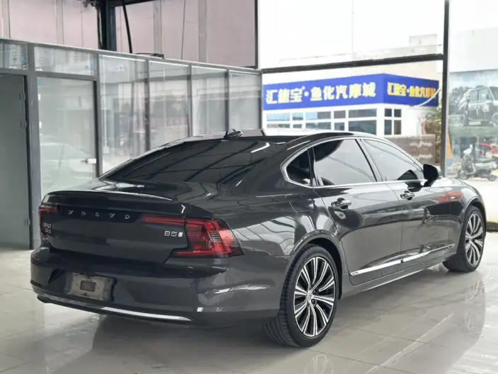 Volvo S90 2023 Model B5 Smart Range Deluxe Edition – фото 6
