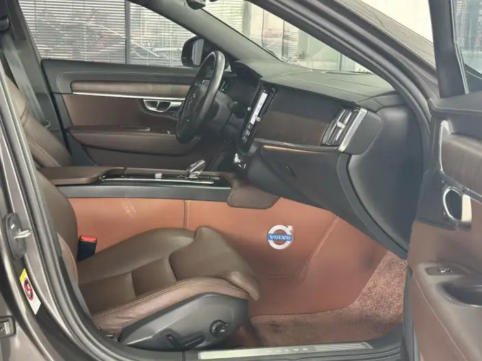 Volvo S90 2023 Model B5 Smart Range Deluxe Edition – фото 7