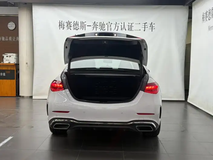 Mercedes-Benz C-Class 2023 Model C 260 L Sports Edition – фото 4