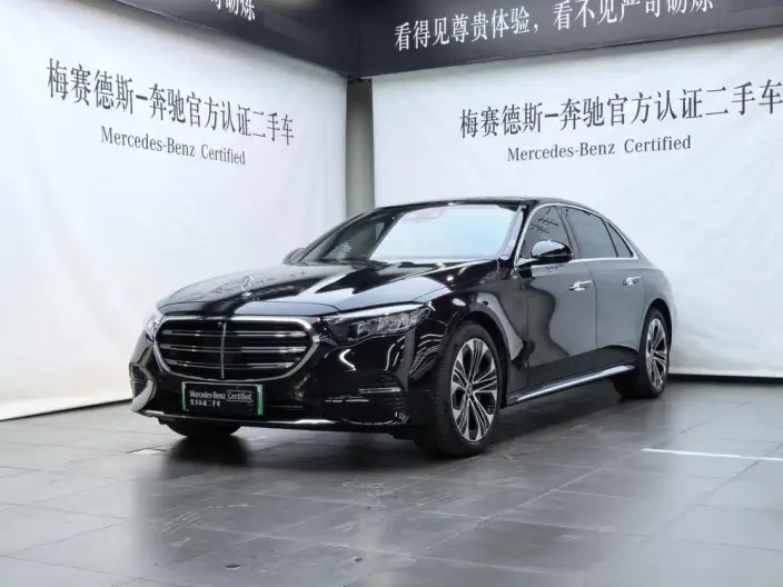 Mercedes-Benz E-Class PHEV 2024 Model E 350 e L sedan – фото 1