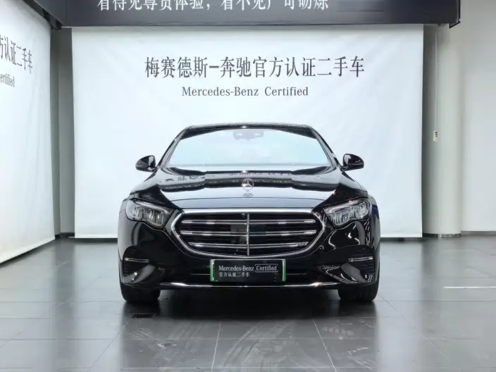 Mercedes-Benz E-Class PHEV 2024 Model E 350 e L sedan – фото 2