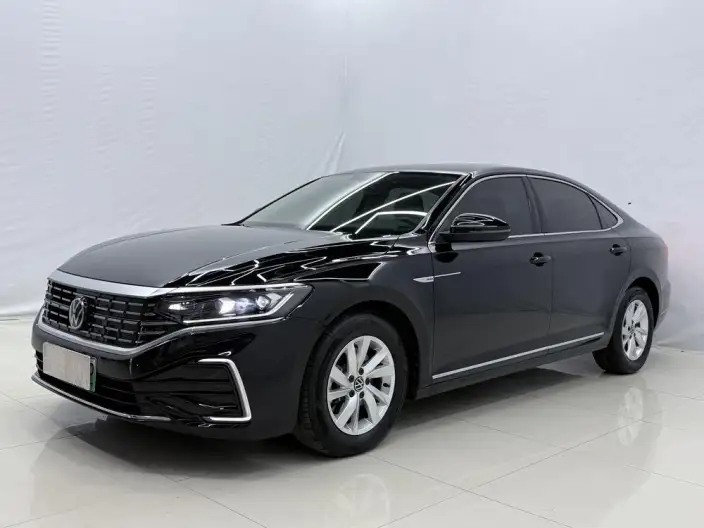 Volkswagen Passat PHEV 2025 Model 430PHEV Hybrid Business Edition